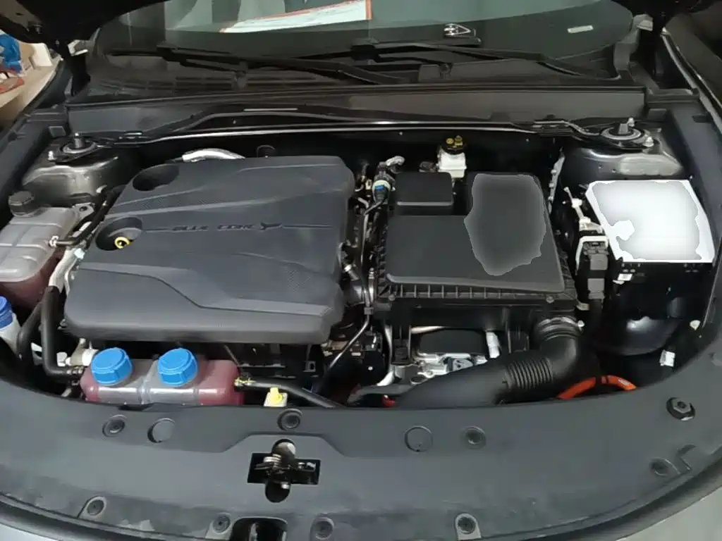 Changan UNI-V Smart Electric Idd 2024 — фото 16