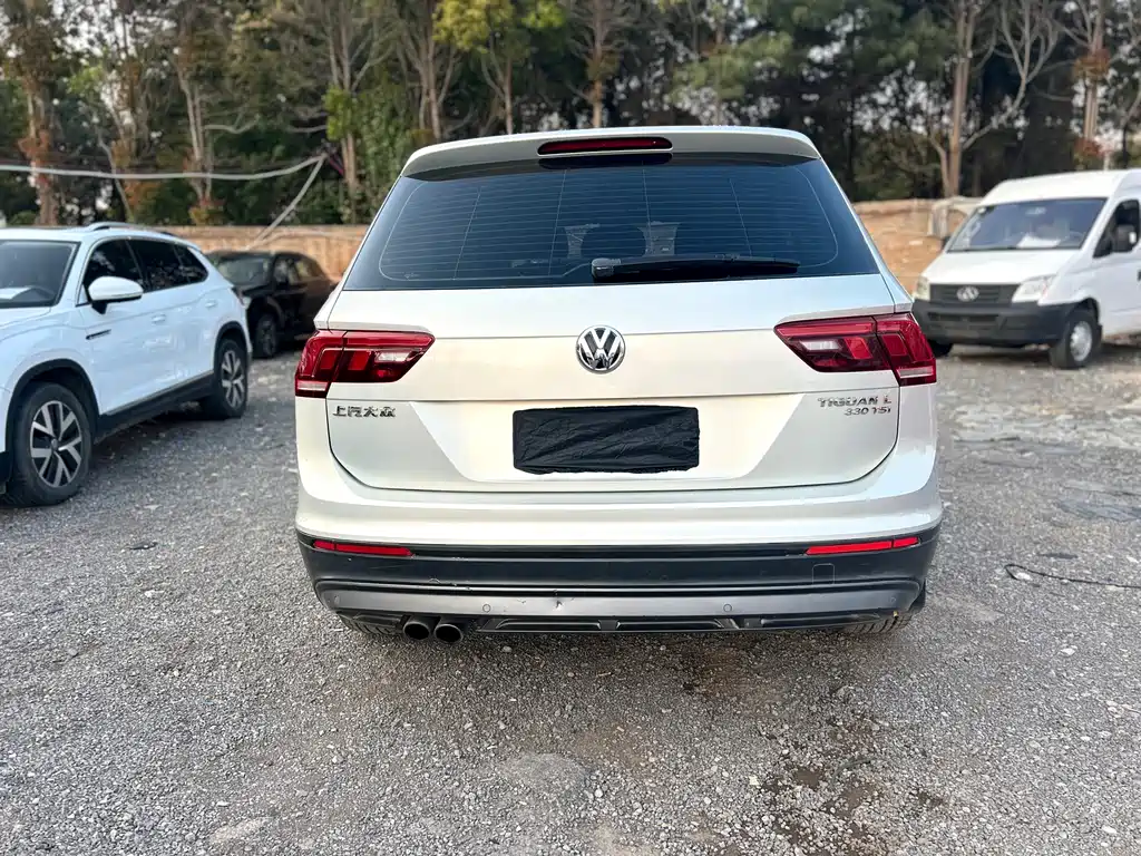 Volkswagen Tiguan L 2017 — фото 6