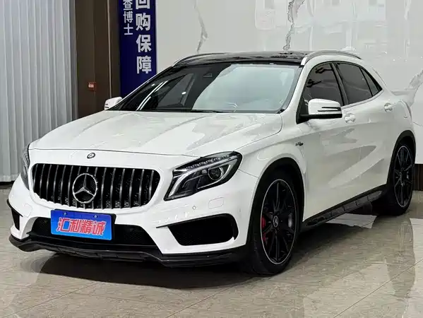 Mercedes-Benz GLA AMG 2016