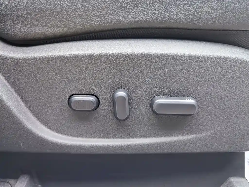 Ford Kuga 2015 — фото 18