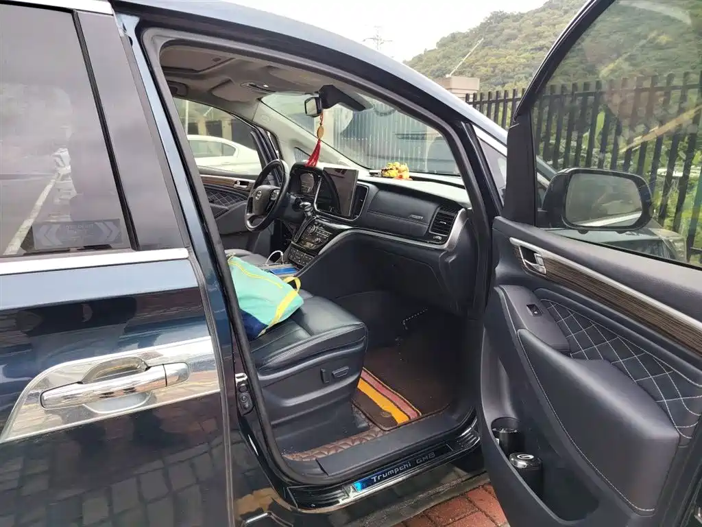 GAC Motor Trumpchi M8 2019 — фото 20