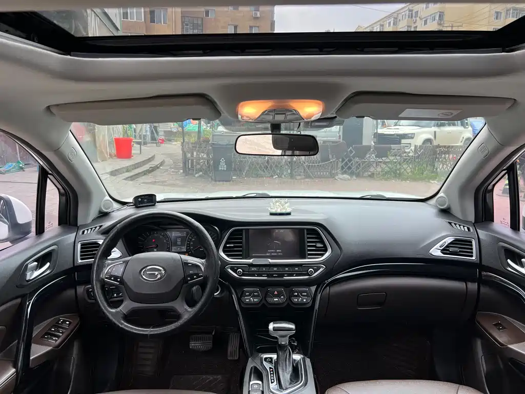 GAC Trumpchi GS4 2018 — фото 9