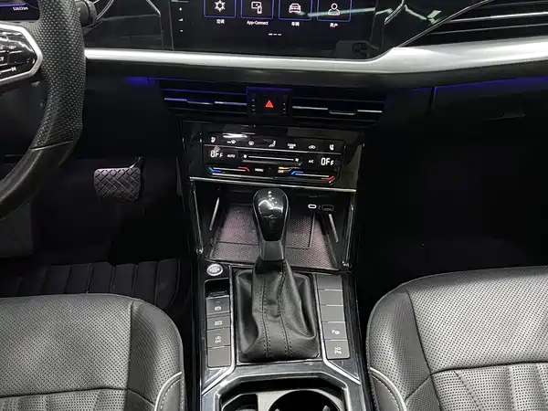 Volkswagen Passat 2023