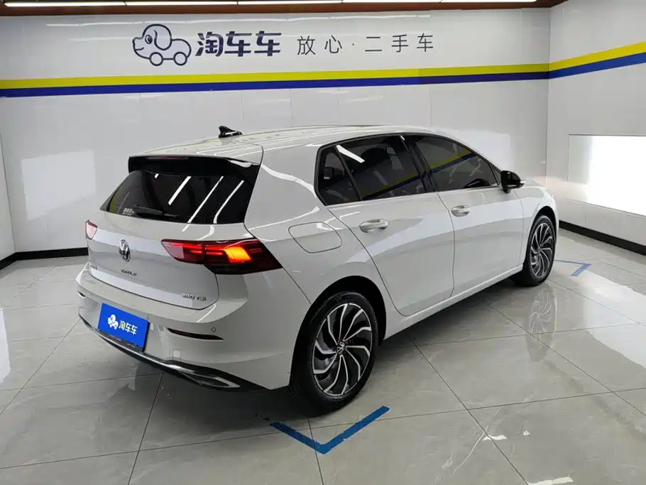 Volkswagen Golf 2022