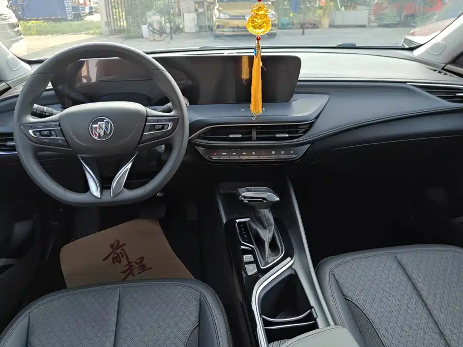 Buick Verano 2023 — фото 12