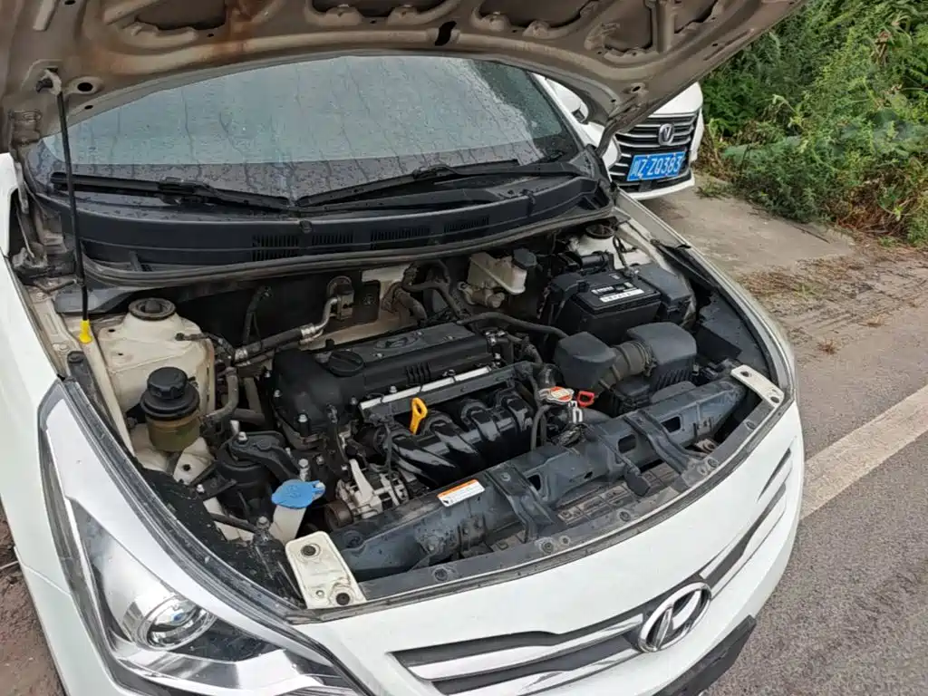 Hyundai Verna 2016 — фото 20
