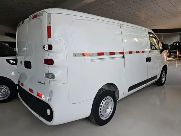 Maxus Dana V1 2023