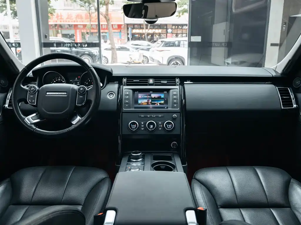 Land Rover Discovery 2019 — фото 14