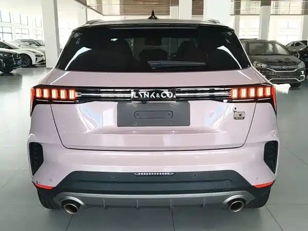 Lynk & Co 06 2022