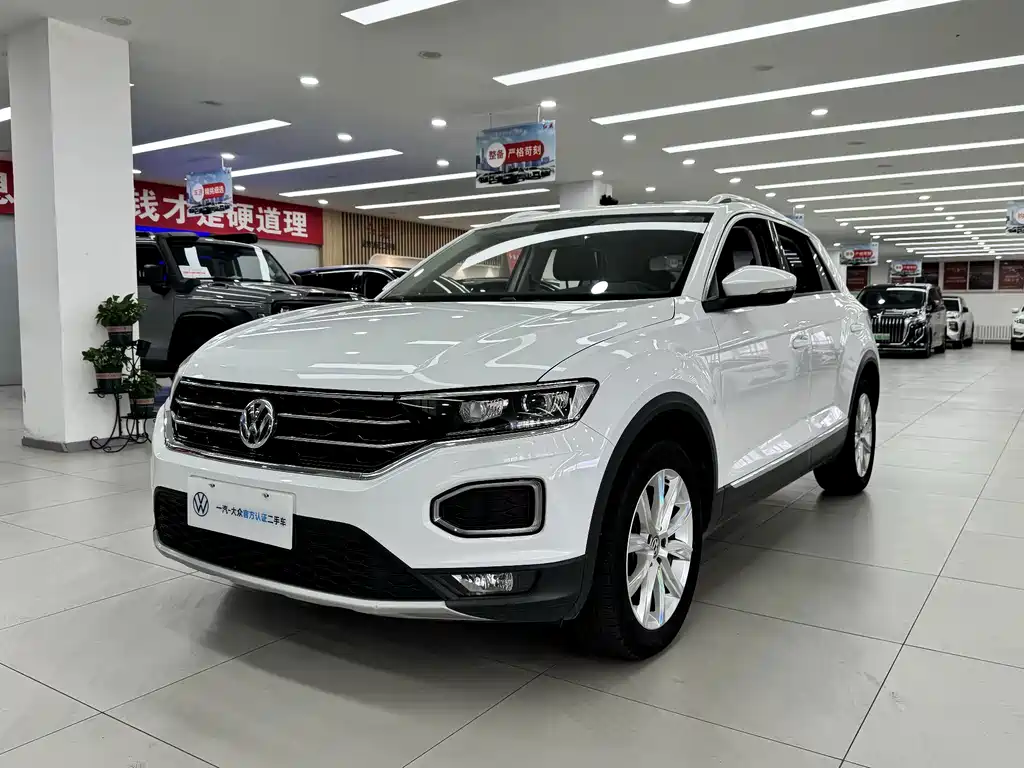Volkswagen T-Roc 2020 — фото 1