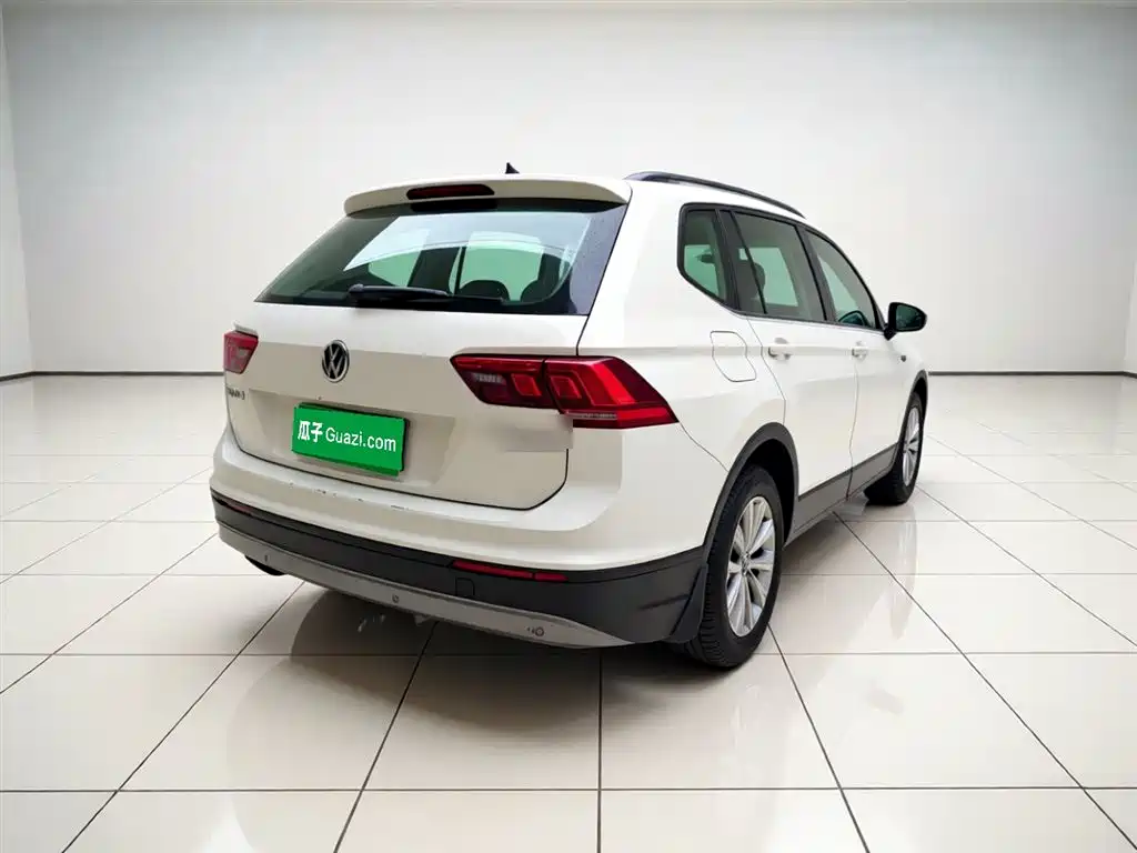 Volkswagen Tiguan L 2018 — фото 6