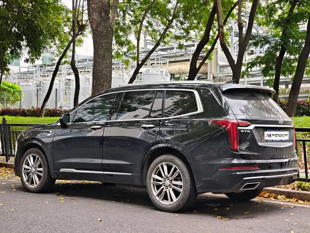 Cadillac XT6 2021 — фото 4