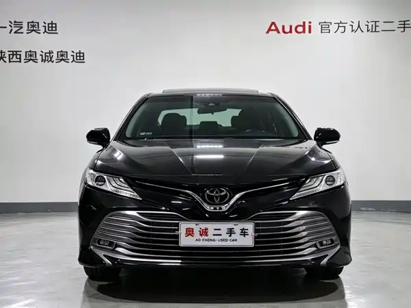 Toyota Camry 2019