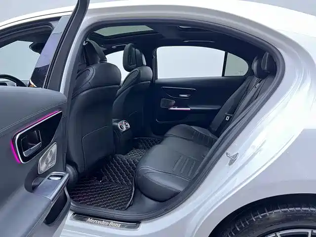 Mercedes-Benz C-Class 2022 — фото 13