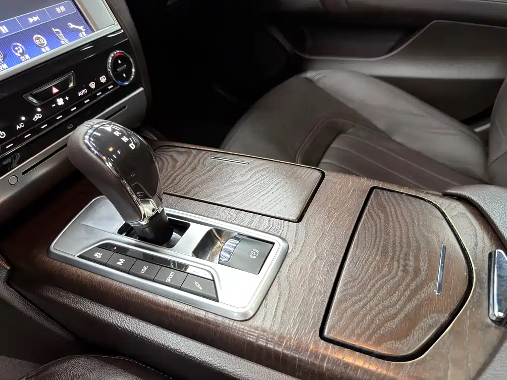 Maserati Quattroporte 2013 — фото 16