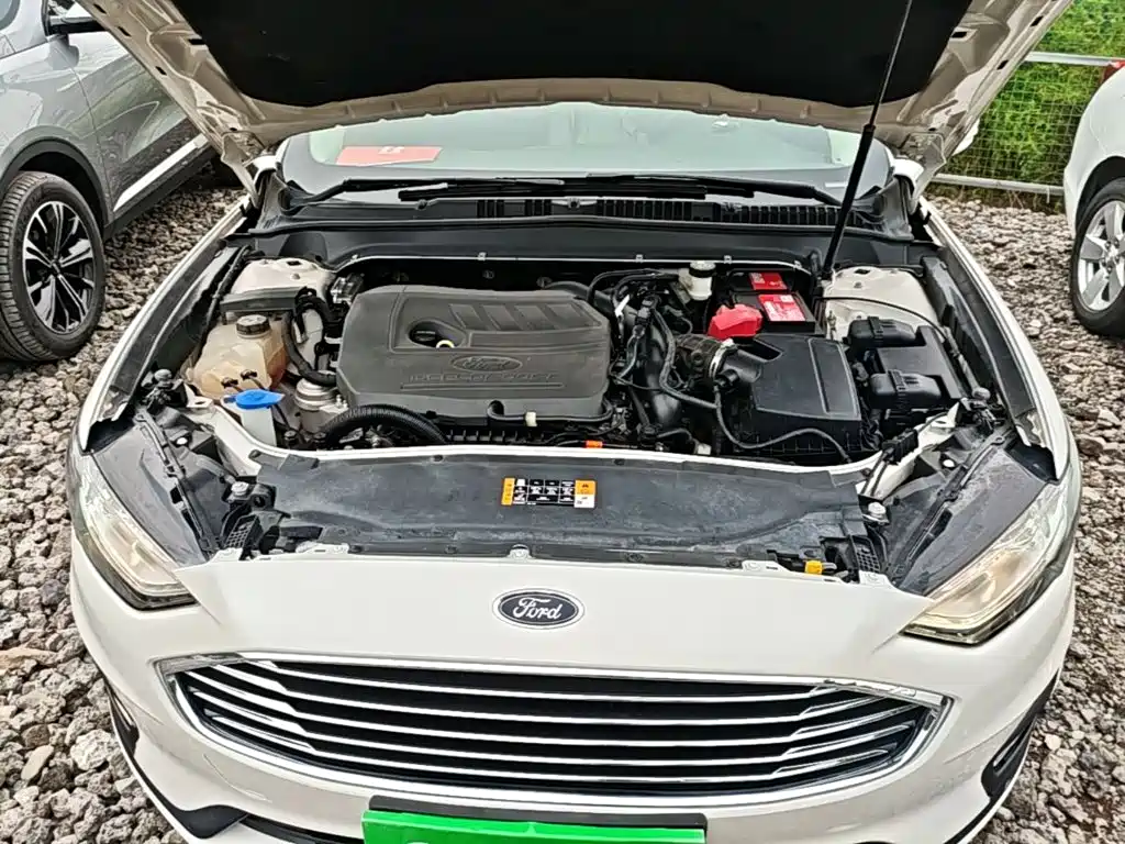 Ford Mondeo 2020 — фото 20