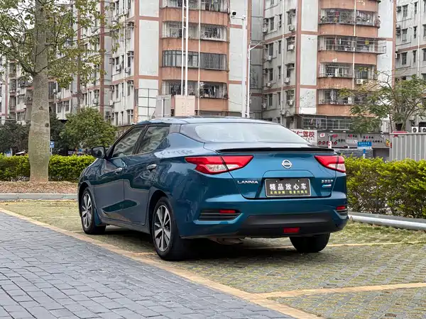 Nissan Bluebird 2016