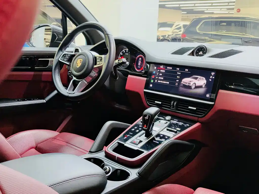 Porsche Cayenne 2022 — фото 17