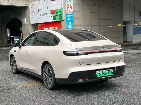 Leapmotor B01 2025