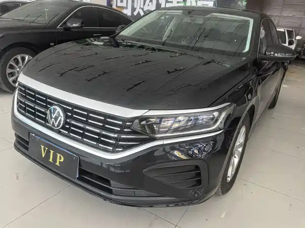 Volkswagen Passat 2022