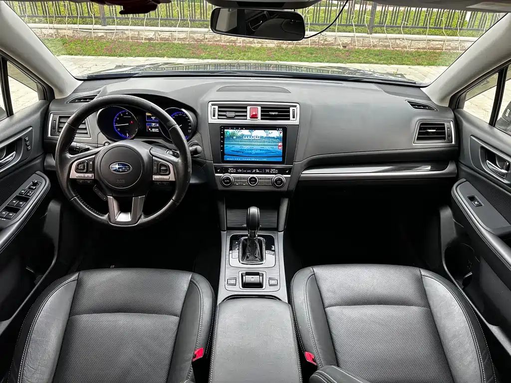 Subaru Outback 2015 — фото 11