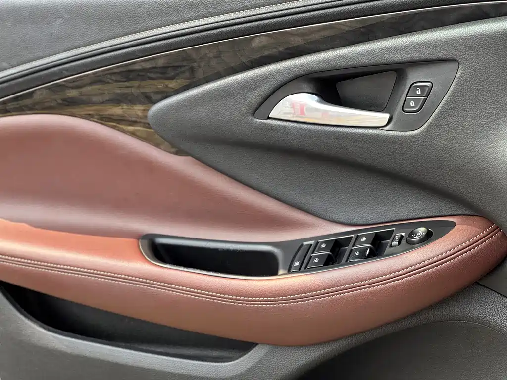 Buick Envision Plus 2016 — фото 11