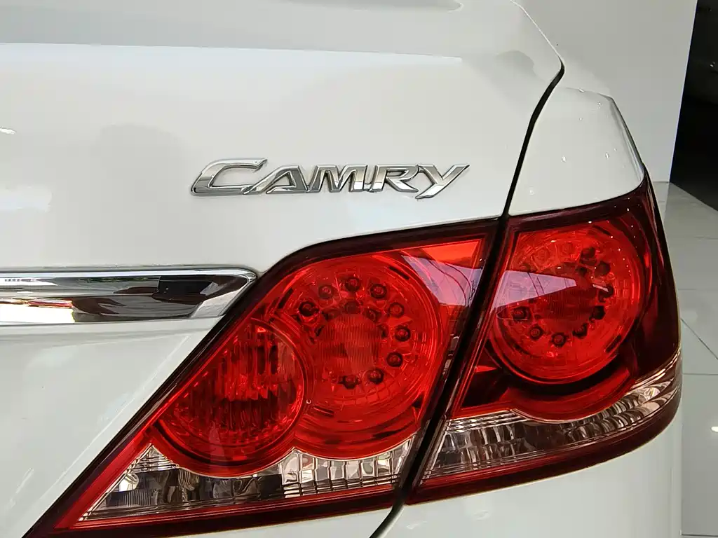 Toyota Camry 2008 — фото 36