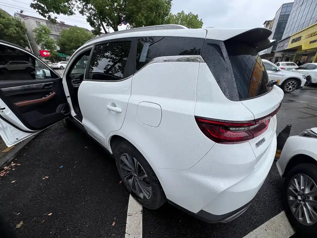 Geely Vision X6 2021