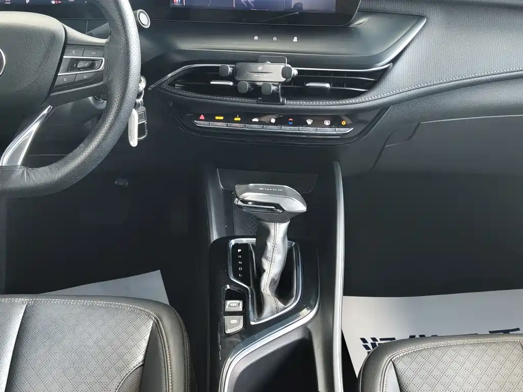 Buick Verano 2025 — фото 12