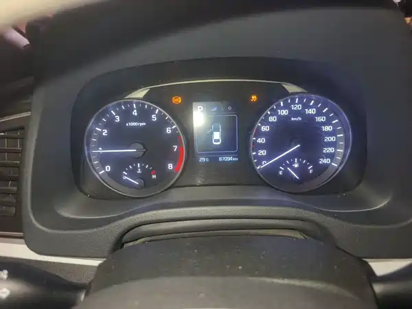 Hyundai Celesta 2016