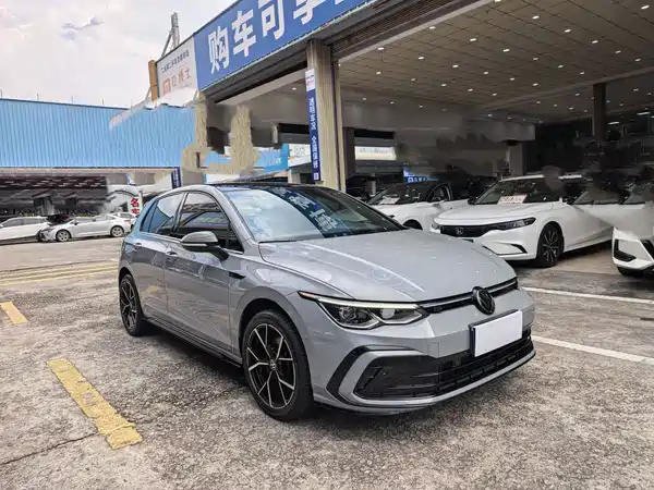 Volkswagen Golf 2023