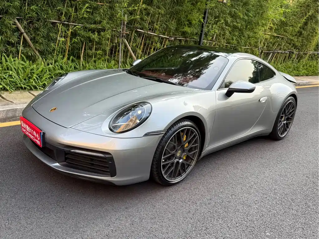 Porsche 911 2021