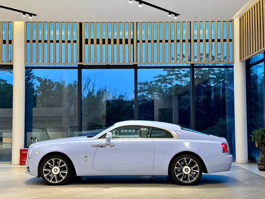 Rolls-Royce Wraith 2021 — фото 4