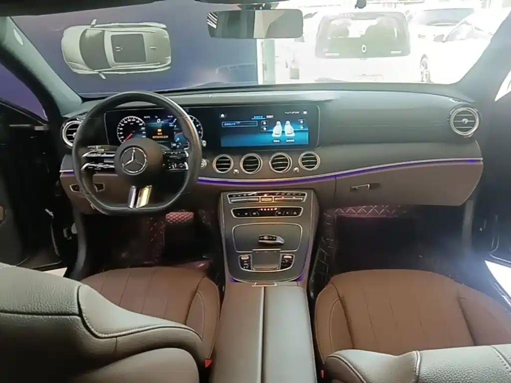 Mercedes-Benz E-Class 2022 — фото 10
