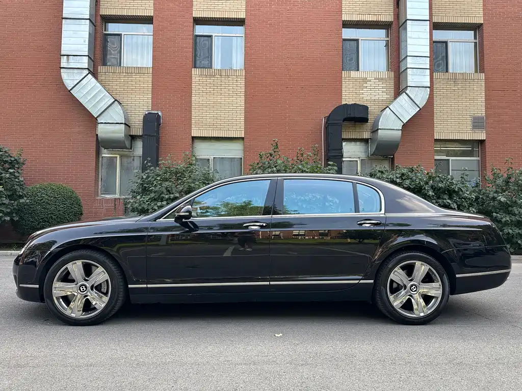 Bentley Flying Spur 2012 — фото 8