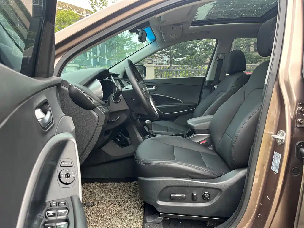 Hyundai Santa Fe 2015 — фото 29