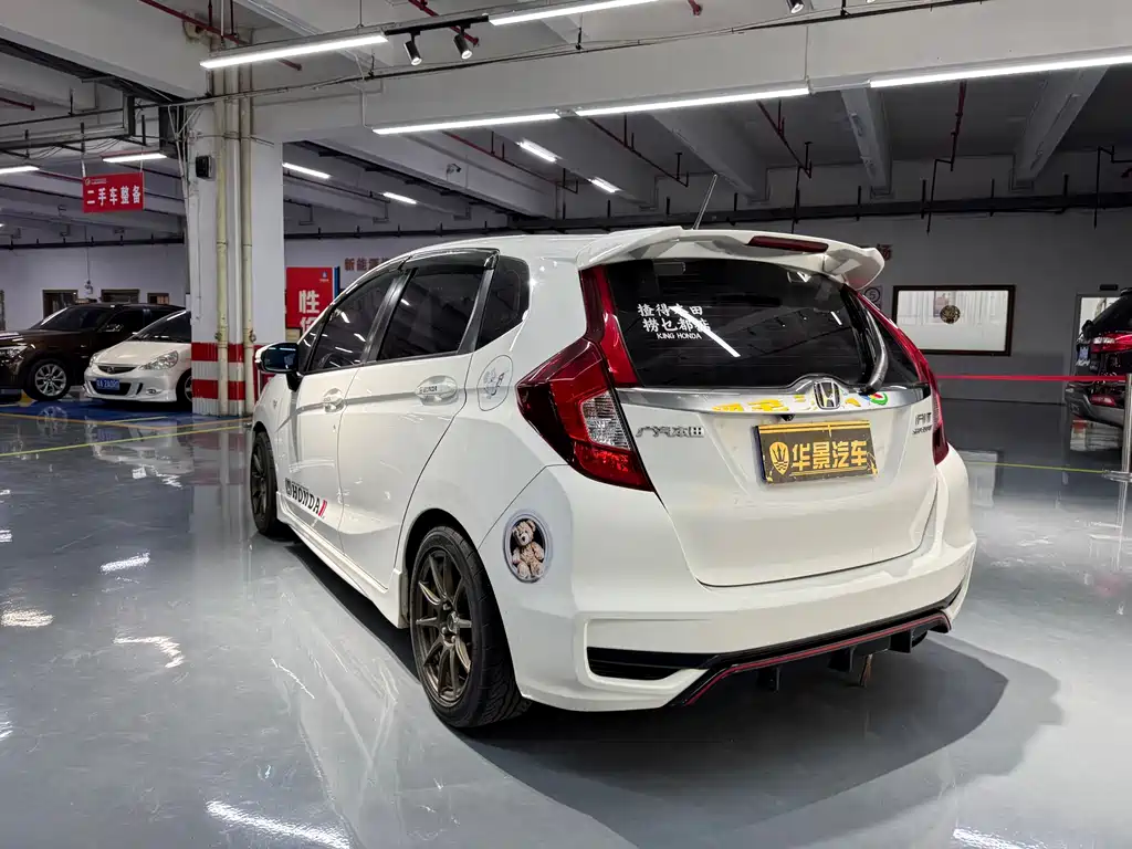 Honda Fit 2018 — фото 16