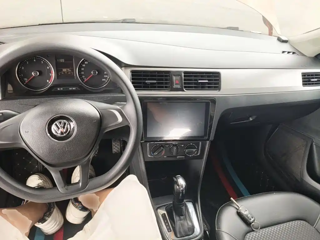 Volkswagen Santana 2015 — фото 10