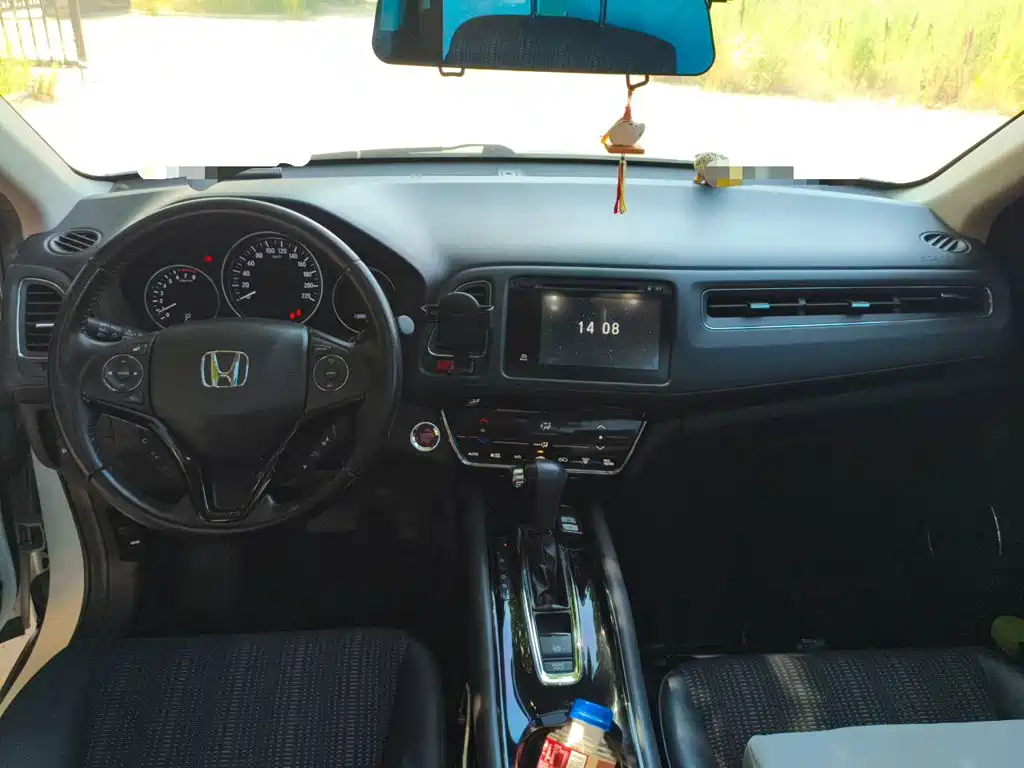 Honda Vezel 2016