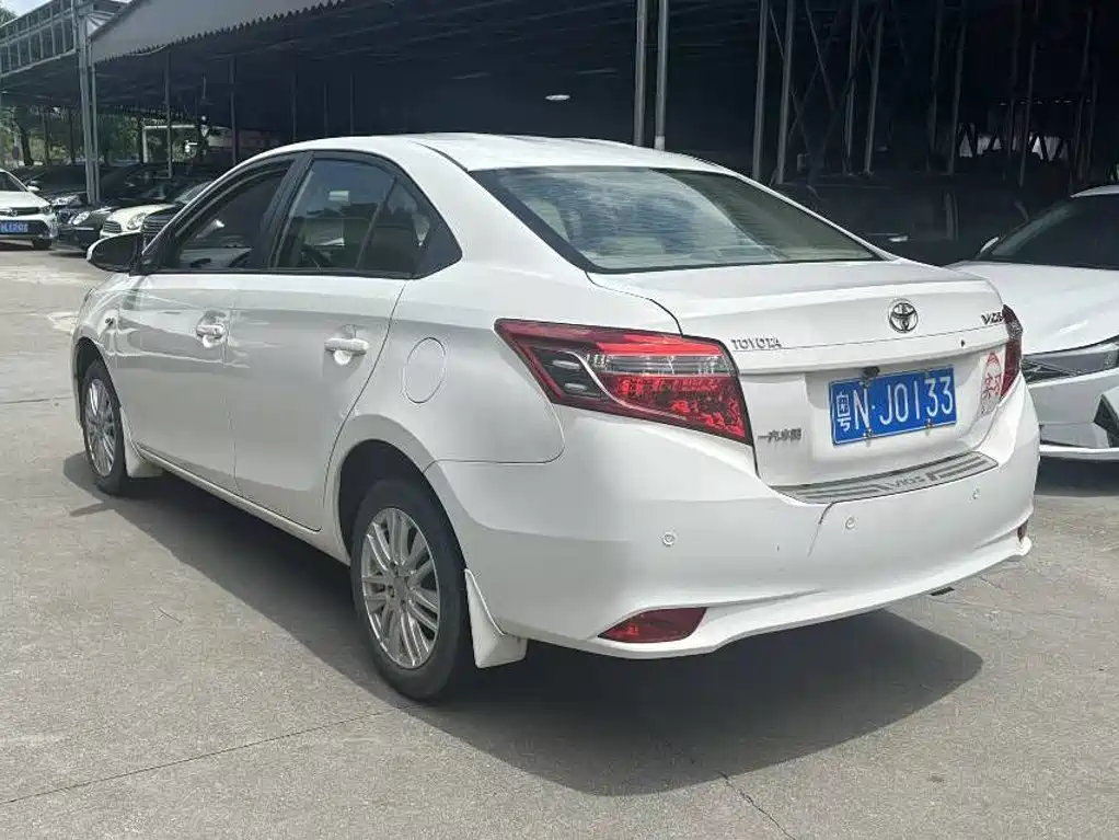 Toyota Vios 2014 — фото 7
