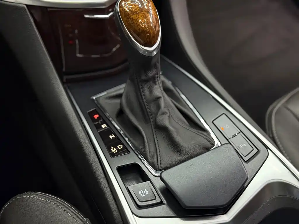 Cadillac SRX 2014 — фото 13