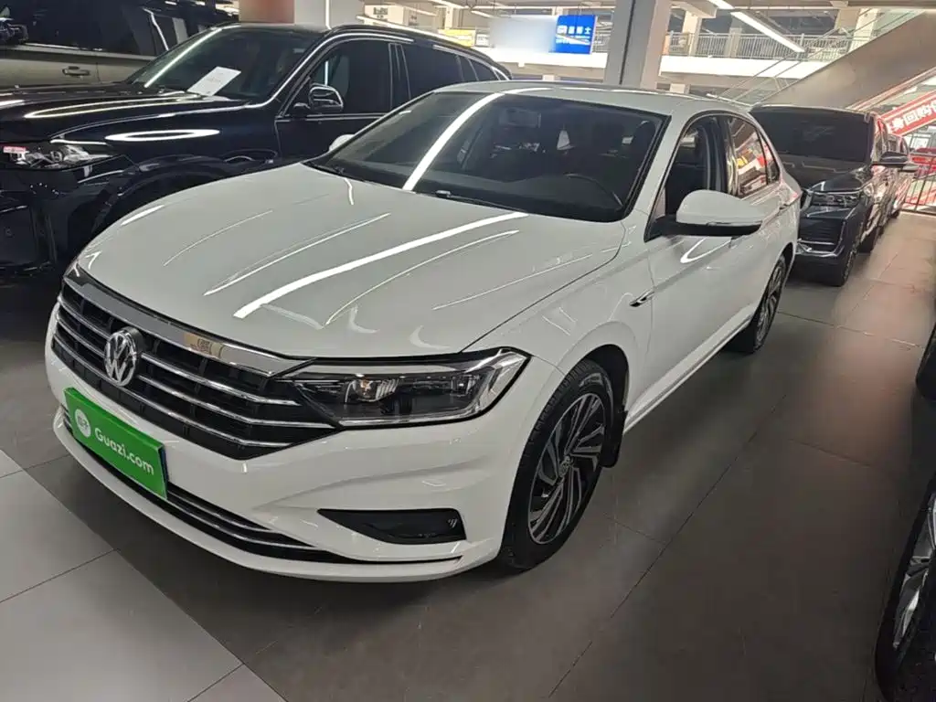 Volkswagen Sagitar 2021