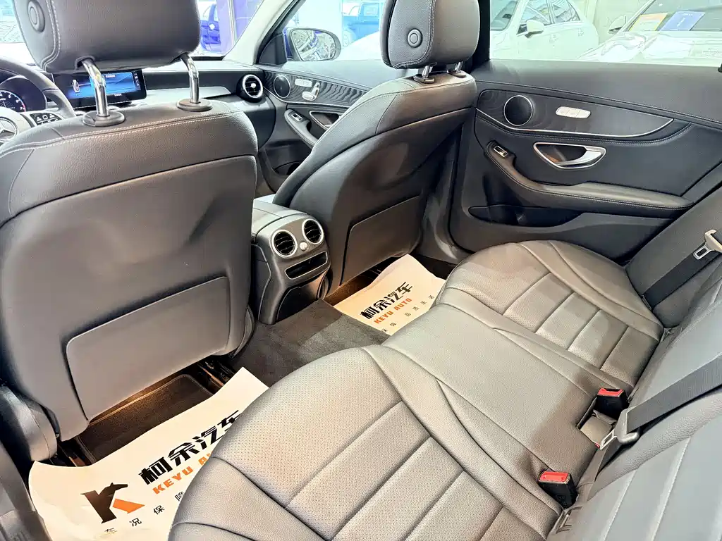 Mercedes-Benz C-Class 2019 — фото 16