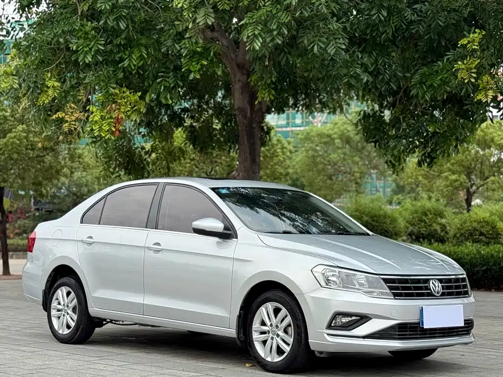 Volkswagen Jetta 2018 — фото 3