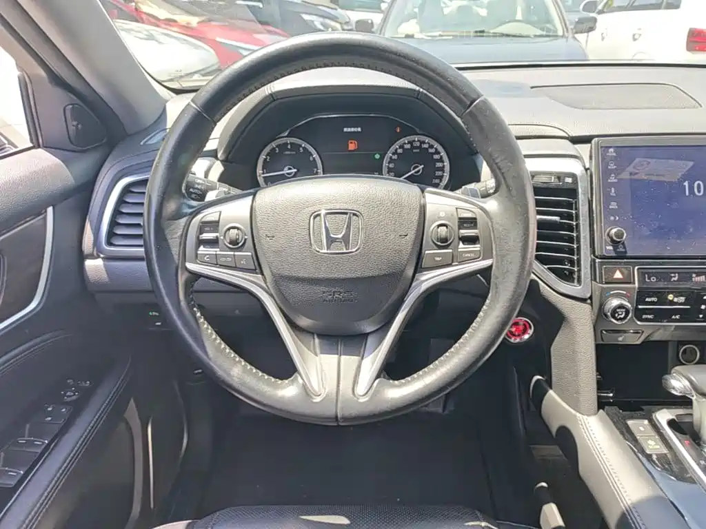 Honda UR-V 2017 — фото 11