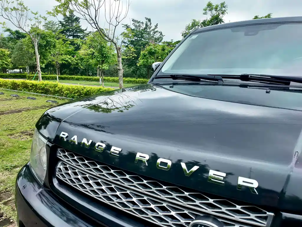 Land Rover Range Rover Sport 2011 — фото 24