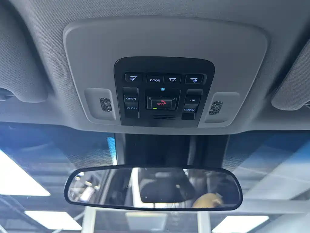 Toyota Camry 2022 — фото 13
