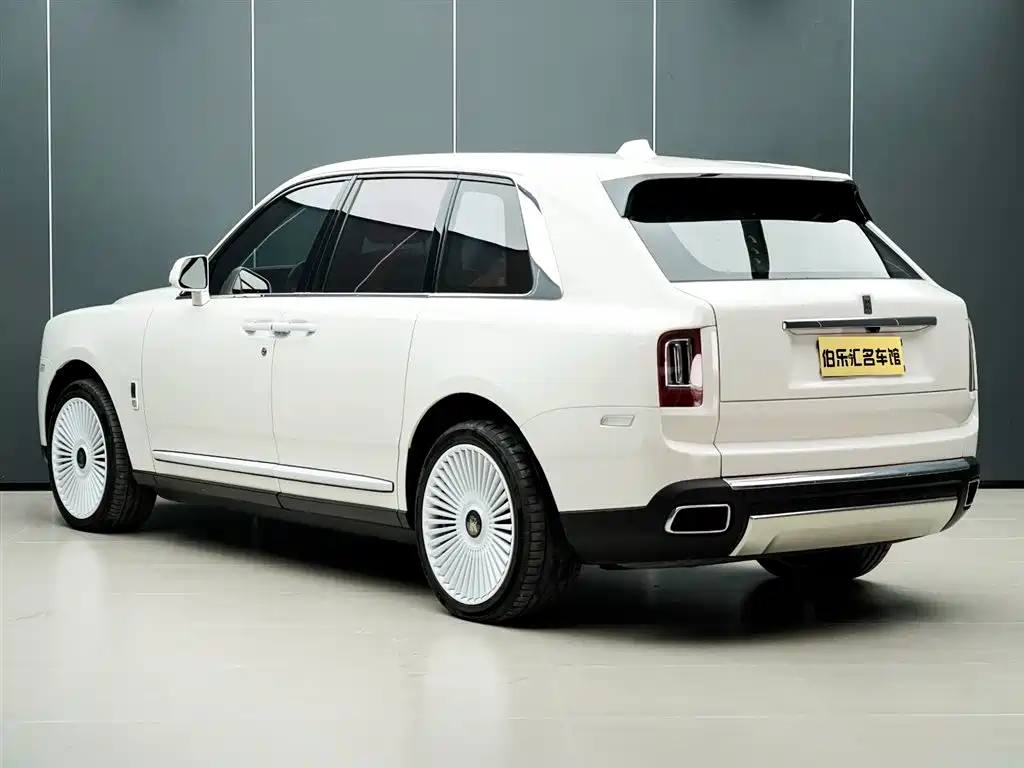 Rolls-Royce Cullinan 2019 — фото 5