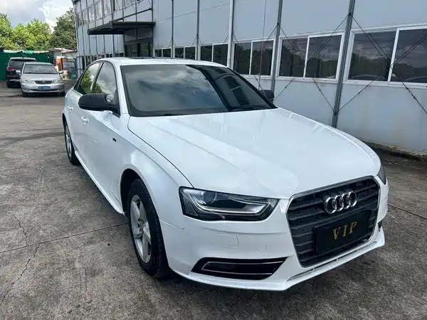 Audi A4L 2014