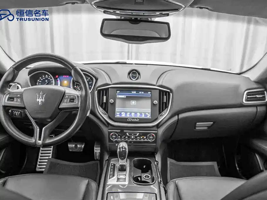 Maserati Ghibli 2014 — фото 13